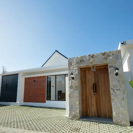 Kubu Kaca Cottage